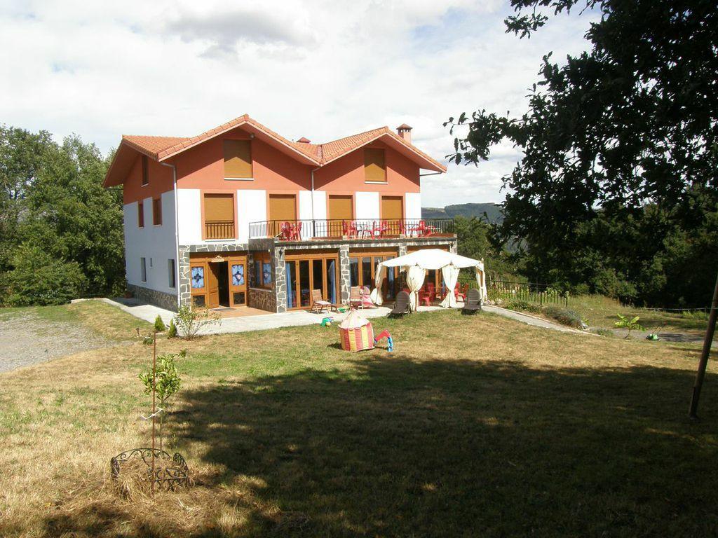 Mendi Alai Hotel Carranza Exterior photo